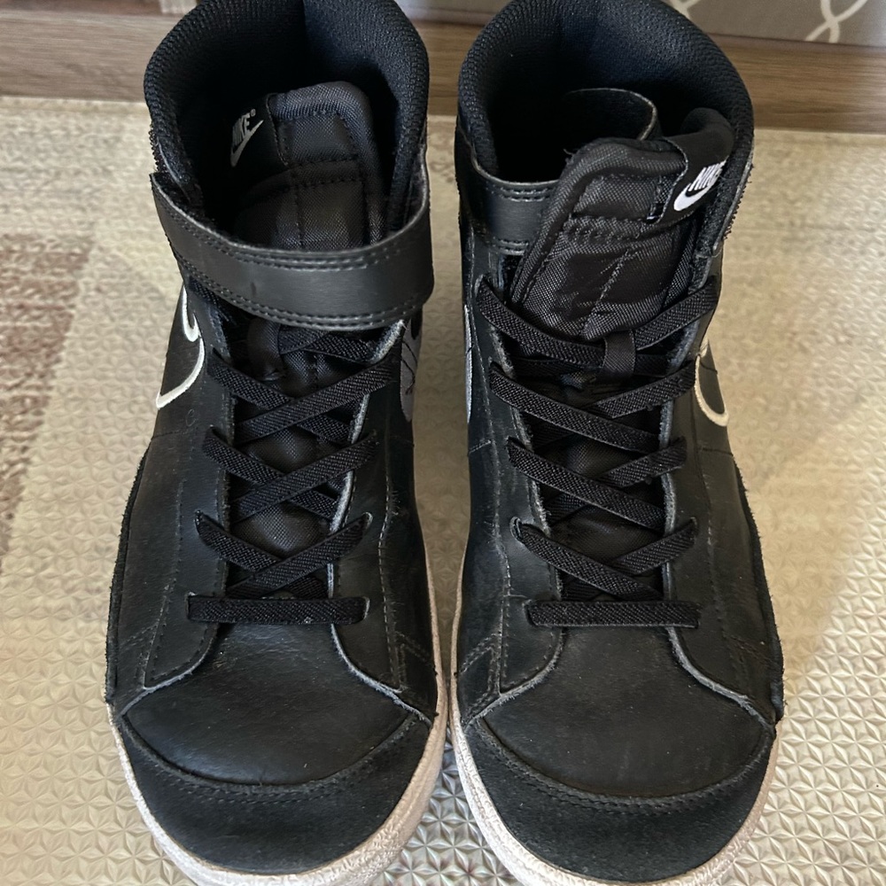 NIKE Blazer Mid ‘77 SE Size 3Y - Picture 3 of 12
